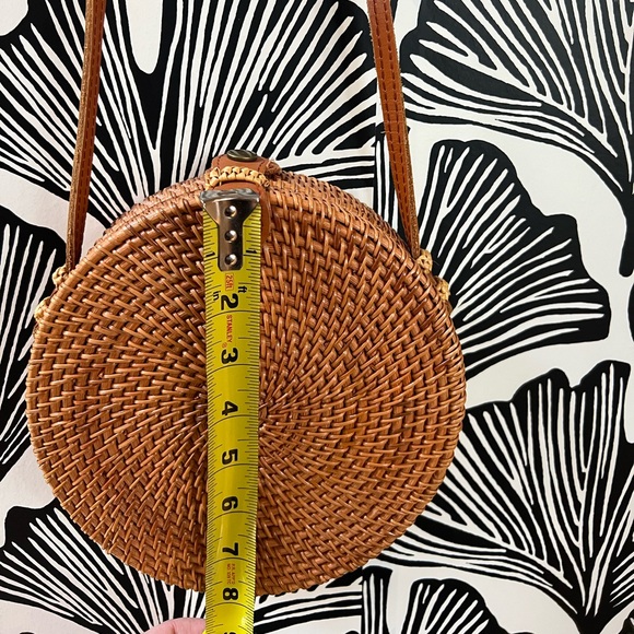 Round Rattan Woven Crossbody Purse - Picture 5 of 7